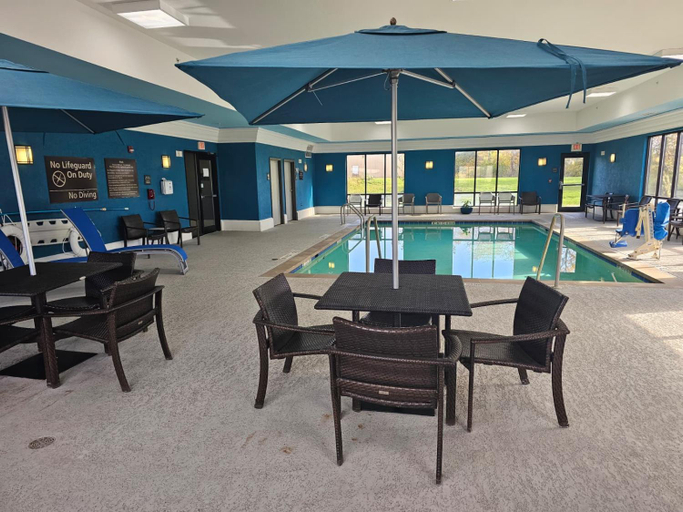 Sport & Beauty, Hampton Inn & Suites Marshalltown, Marshall
