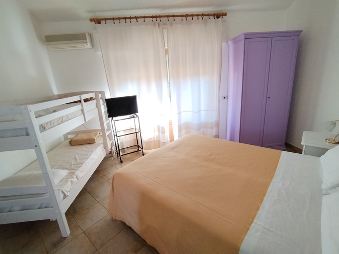 Room 2, hotel ristorante Donatella, Nuoro