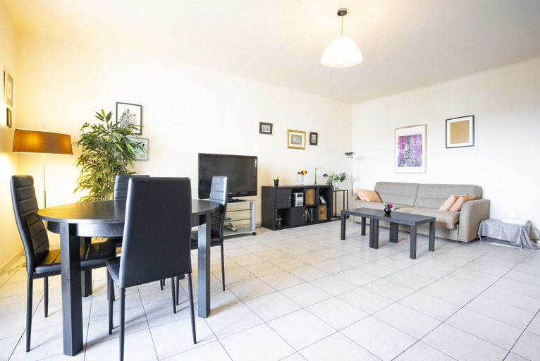 Room 4, Le Moli re in Cannes, Alpes-Maritimes