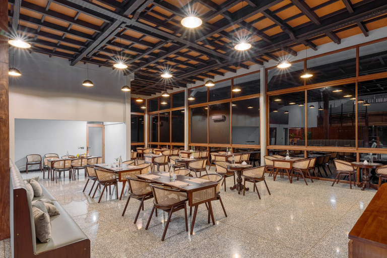 Restaurant 2, Kings Flora Luxury Organic FarmResort, Wayanad
