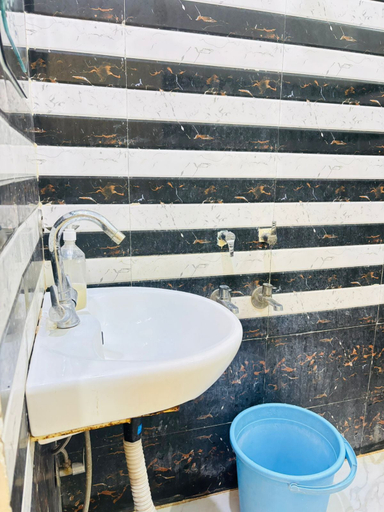 Bathroom 3, Vedas Villa, Faizabad