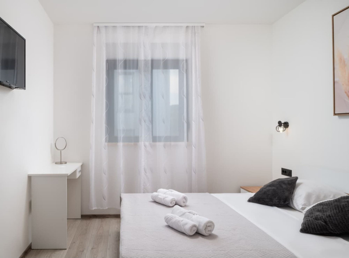Bedroom 2, Villa Infinity, Kaštela