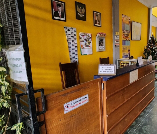 Reception 2, OYO 94933 Wisma Cha Tatami Palangkaraya, Palangkaraya