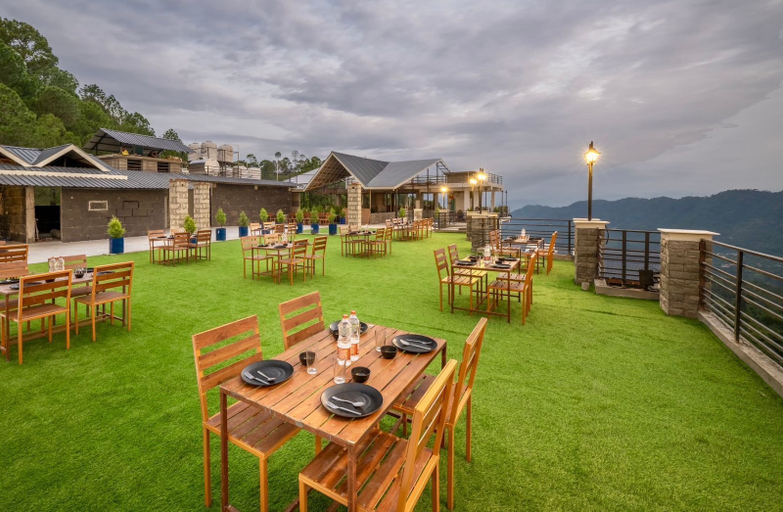 Food & Drinks 3, The hill crest kasauli, Solan