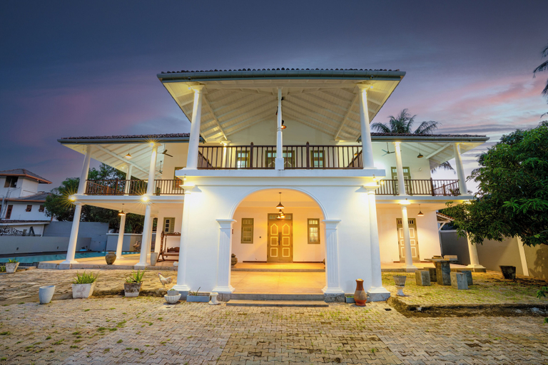 Front of property, Amara Chairmans Bungalow, Balapitiya