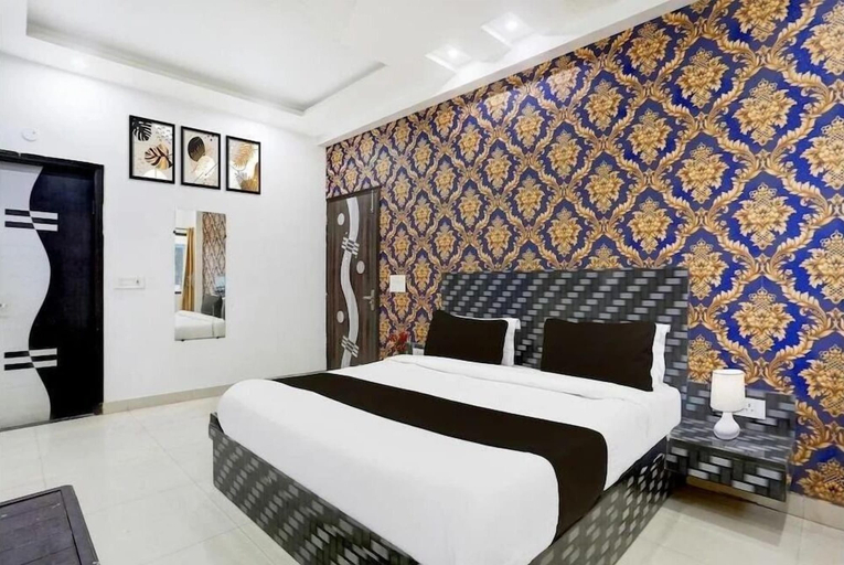 Room 4, Osho Inn, Delhi