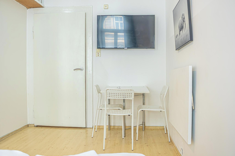 Exterior, Bright Apartment Near Wiener Stadthalle, Wien