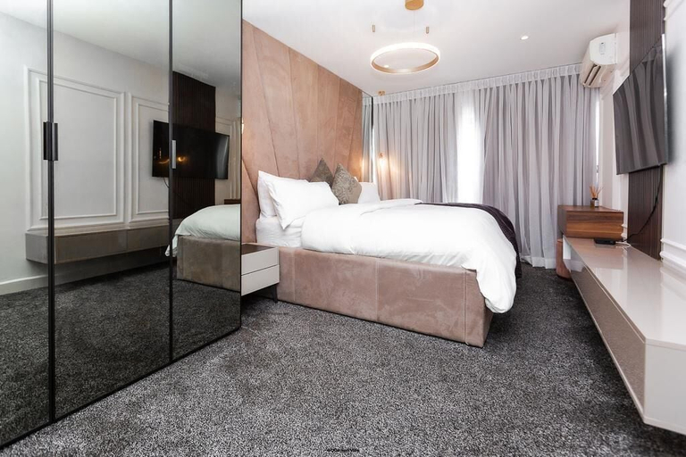 Room 3, THE LOXWOOD BY EBS LEGEND PROPRETIES, Accra