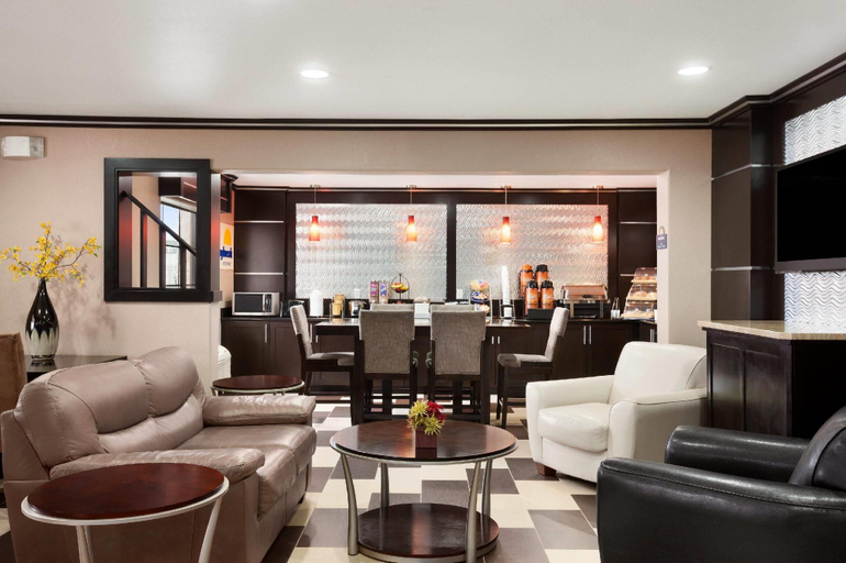 Public Area 2, Days Inn & Suites by Wyndham Conroe North, Montgomery