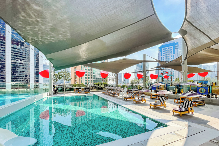 Outdoor pool 4, Executive Studio MAG 318, Dubai