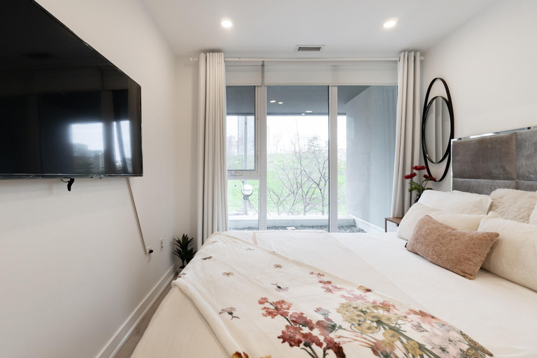 Bedroom 3, Rivetstays - The Parade, Toronto