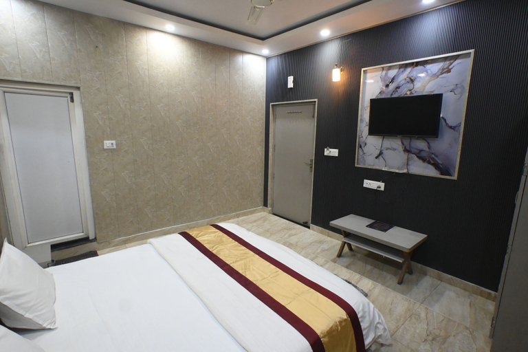 Room 5, sandhya paying guest house, Varanasi