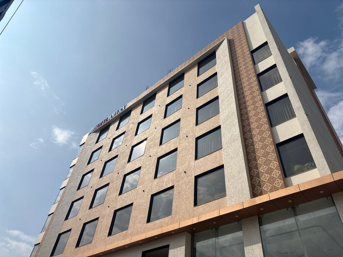 Front of property 2, Hotel Amyra, Kota