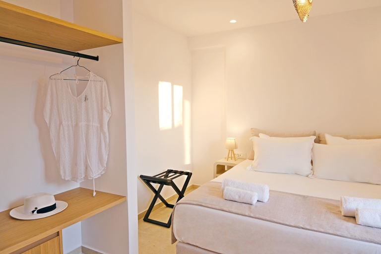 Bedroom 2, La Maltese Central, South Aegean