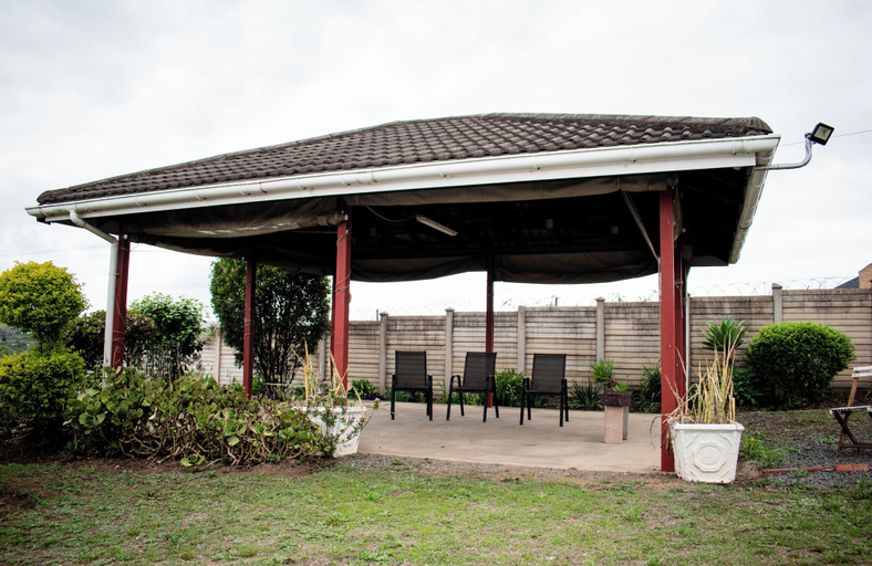 Exterior & Views 2, Ekhaya Lodge, Umgungundlovu
