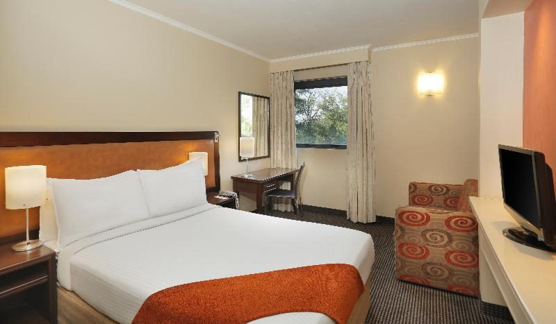 Bedroom, Stayeasy Rustenburg, Bojanala