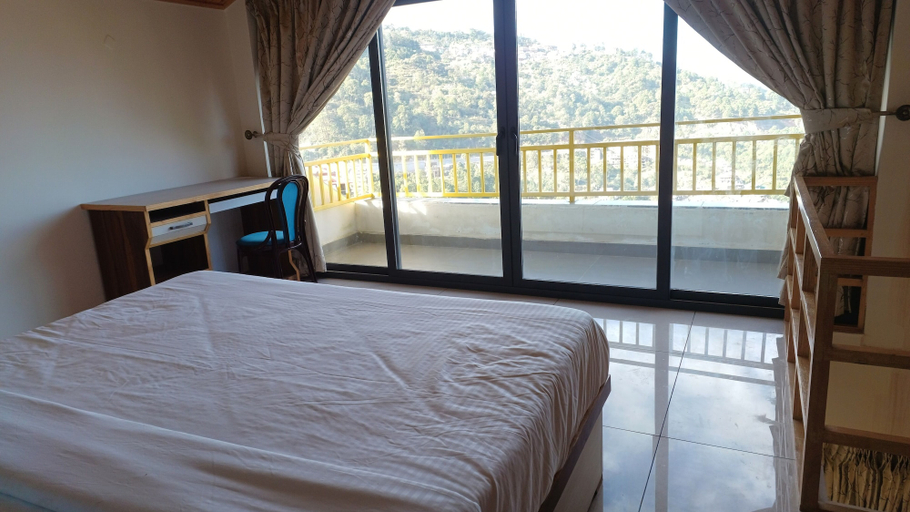 Room 4, Hillshades Comfy Rooms, Solan