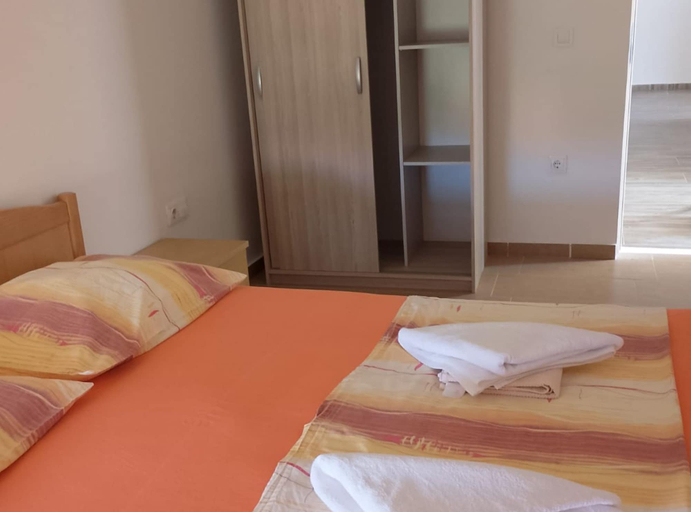 Room 5, Apartments Marta, Nin