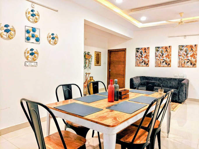 Dining 5, Crescent Stays Madhapur, Hyderabad
