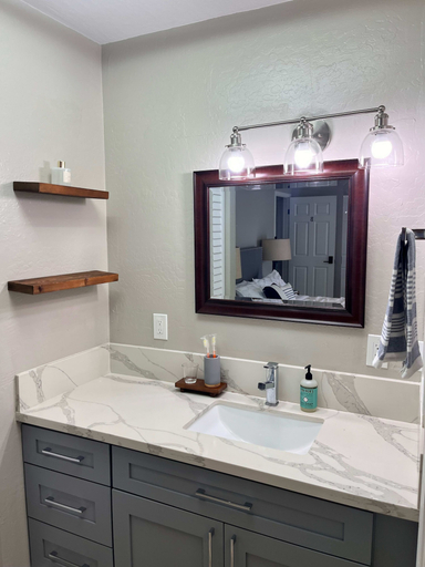 Room 5, Sunset Shores - Unit B Kauipoho, Hawaii