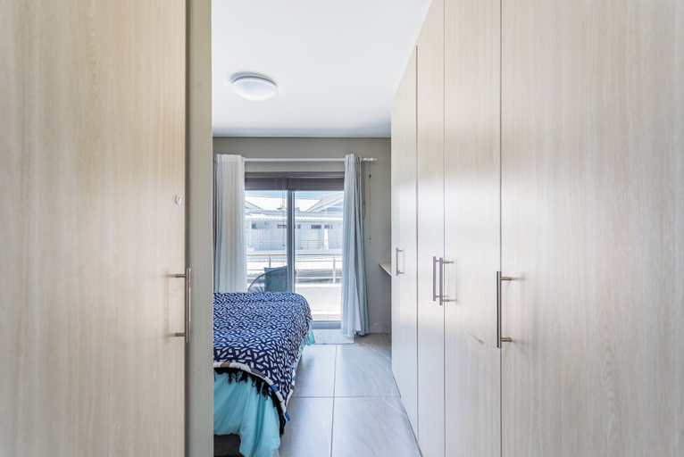 Room 5, Seaside Village J9 by CTHA, City of Cape Town