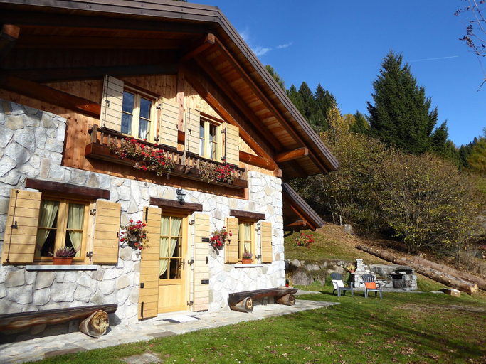 Primary image, Baita Genzianella, Trento