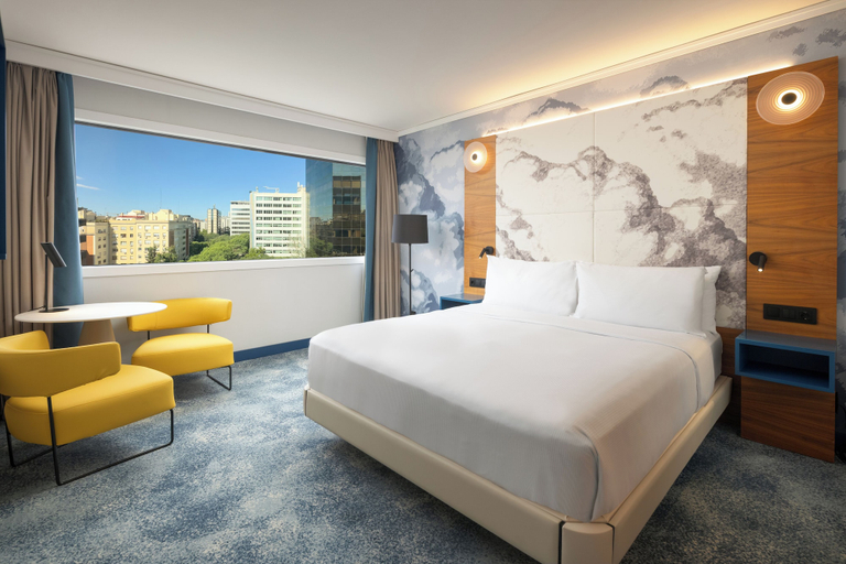 Bedroom 2, Hilton Barcelona, Barcelona
