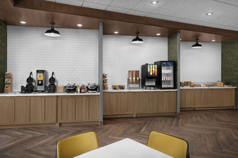 Food & Drinks 4, Fairfield By Marriott Inn & Suites Weldon, Halifax