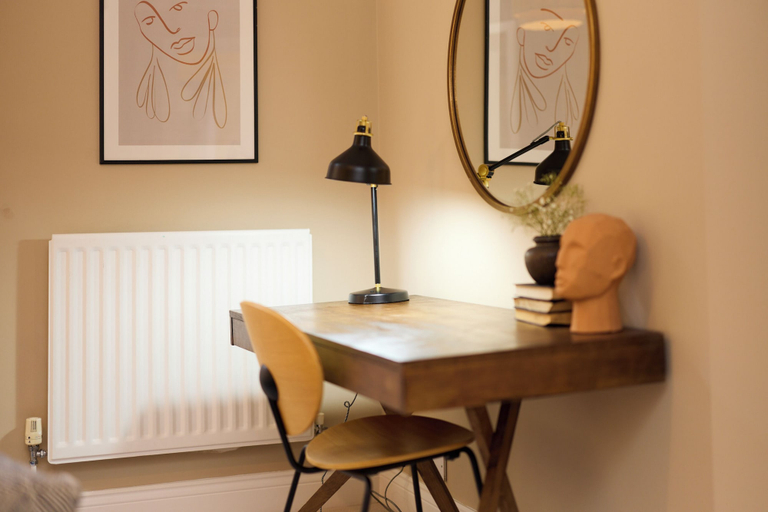 Room 4, Lapwing Court Retreat, London
