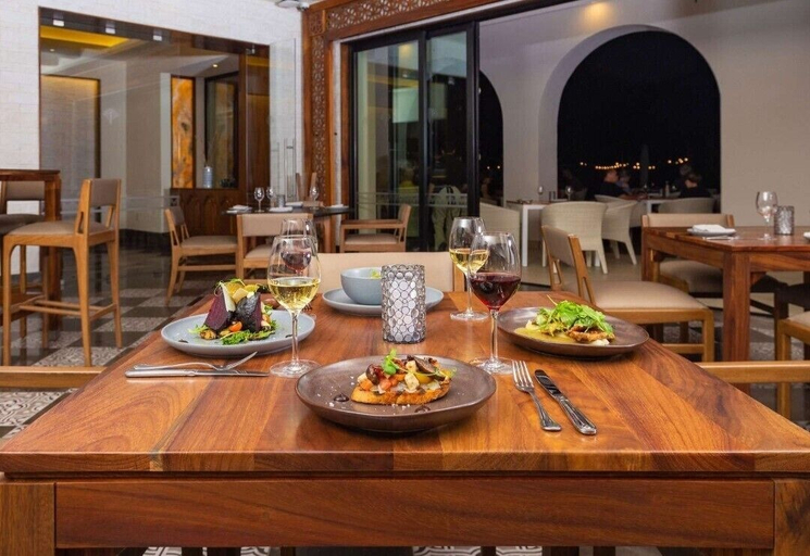Restaurant 4, Villa La Valencia Beach Resort&Spa Cabos, La Paz