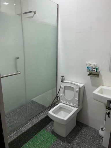 Bathroom 5, Zubani hotel and suites, Enugu East