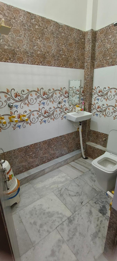 Bathroom 3, Mayur Villa, Agra