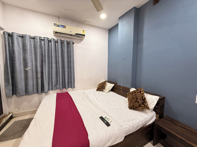 Room 4, Hotel Anandam palace, Ujjain