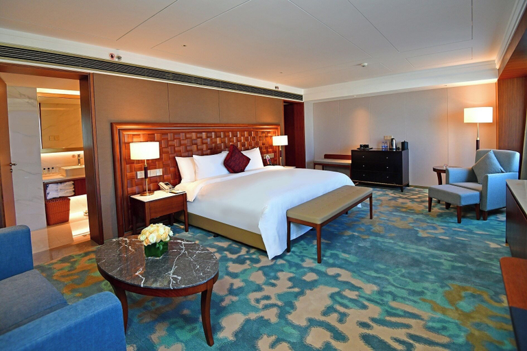 Bedroom 2, V Continent Beijing Parkview Hotel, Beijing