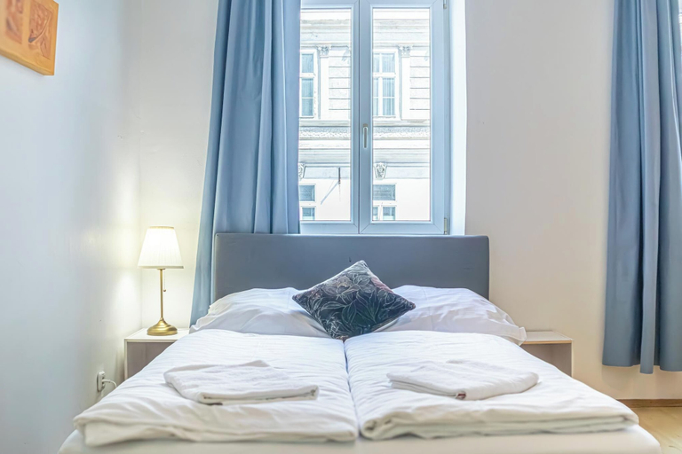 Room 4, Bright Apartment Near Wiener Stadthalle, Wien