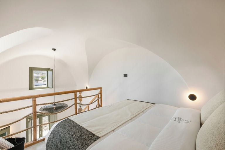 Room 3, Acro Caldo Suites, South Aegean