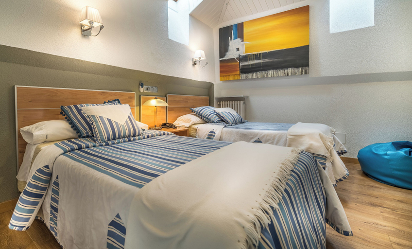 Bedroom 2, Hotel Boutique Las Brisas, Cantabria