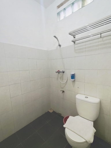 Bathroom 5, Nirwana Hotel & Convention Batu, Malang