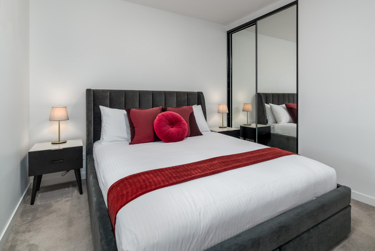 Bedroom 3, Modern 1-Bed Apartment With Pool And Sauna, Canberra