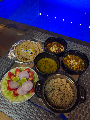Food & Drinks 4, Water Rock Bhor, Pune