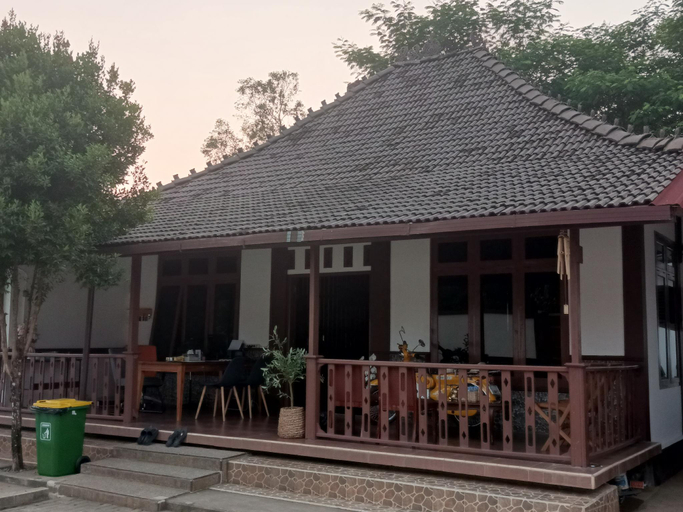 Exterior & Views, Kostel 77 Jepara, Jepara
