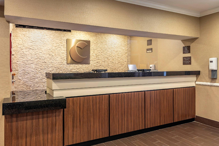 Public Area 2, Comfort Inn & Suites North Dallas - Addison, Dallas