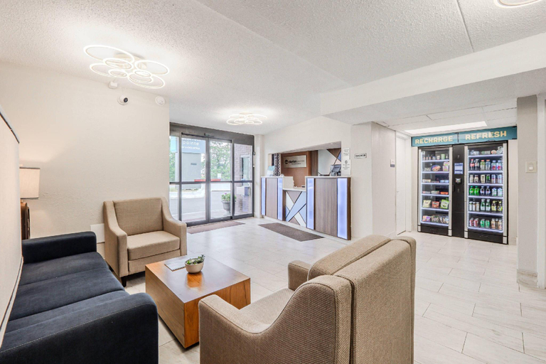 Public Area 2, Clarion Pointe Winston – Salem Downtown, Forsyth
