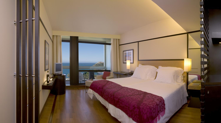 Bedroom, Pestana Casino Park Hotel & Casino, Funchal