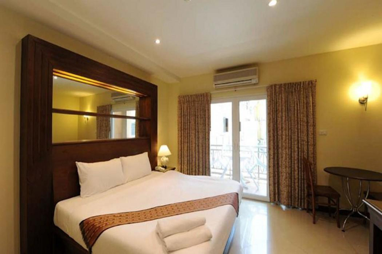 Bedroom 3, The Whitehouse Condotel, Pattaya