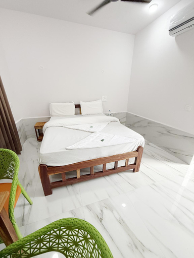 4, Hunter Beach Resort, North Goa