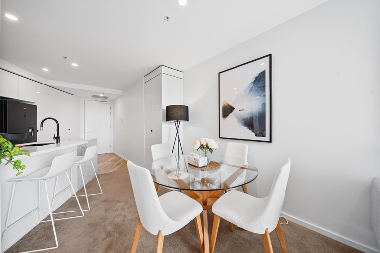 Separate living room 2, Stylish 2-Bed Apartment in Canberra CBD, Canberra