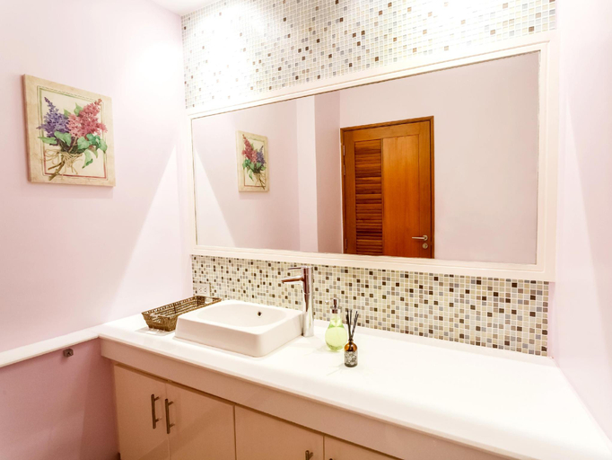 Bathroom 2, Kyerra Villa -FUN in Kamala with private pool , Phuket Island