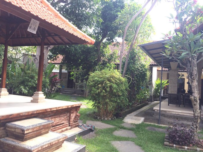 Others 3, Kubu Van Helen, Badung