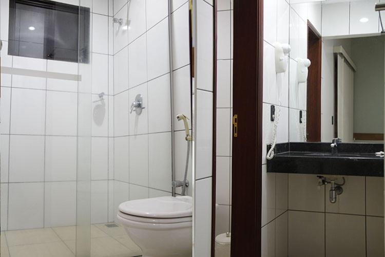 Bathroom 3, Buriti Hotel, Jataí